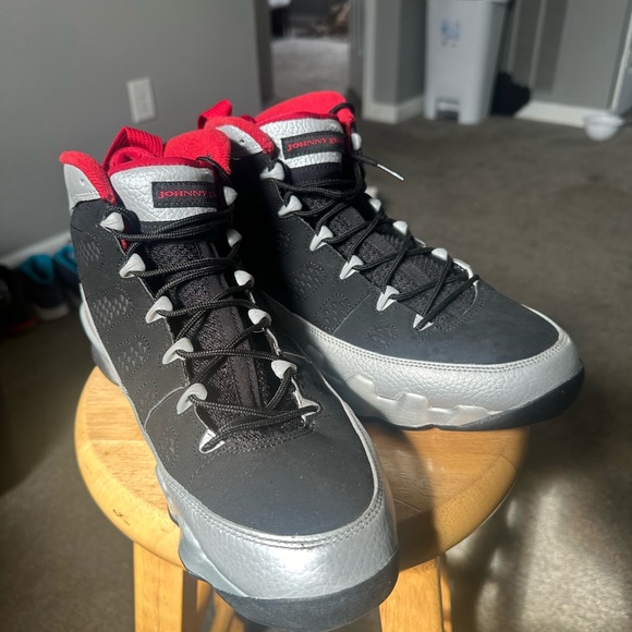 Retro Jordans - Picture 8 of 16